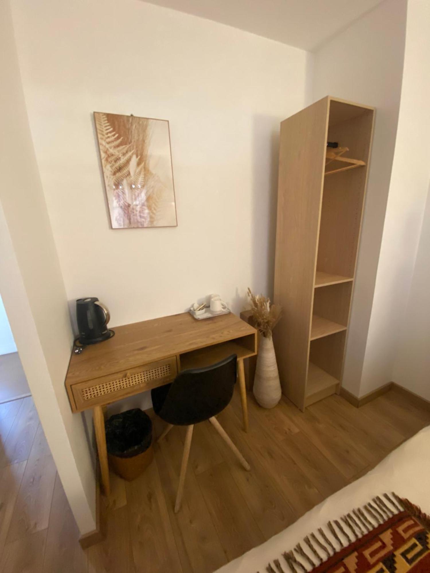 B&B Du Clos Menil Asnières Buitenkant foto